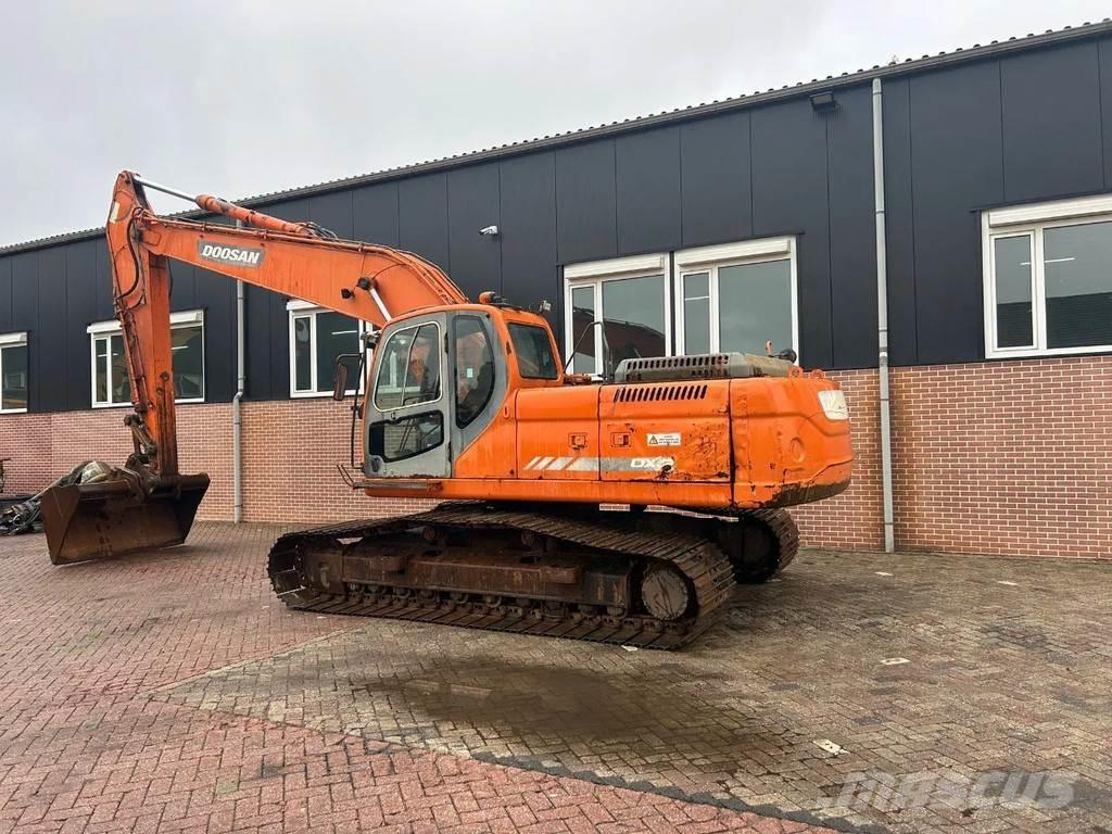 Doosan DX255LC Гусеничні екскаватори