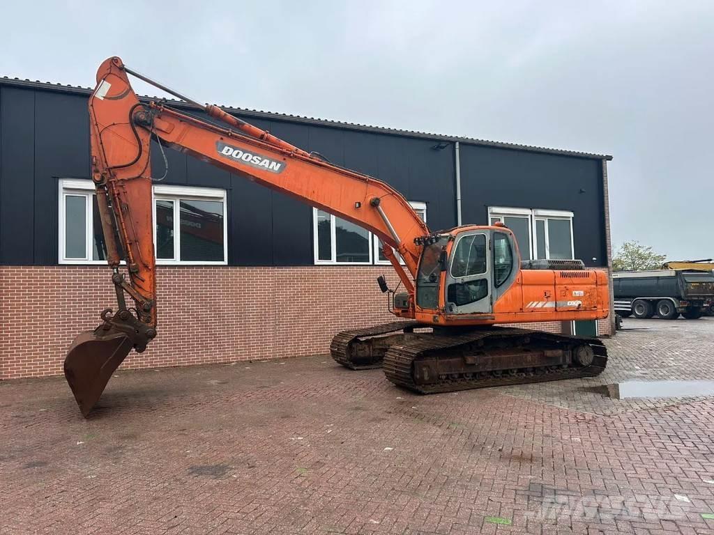 Doosan DX255LC Гусеничні екскаватори