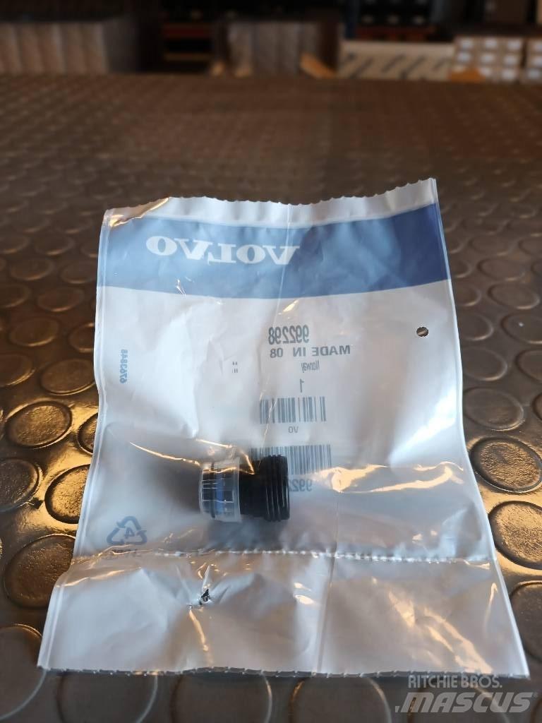 Volvo NIPPLE 992298 Транспорт - Інші