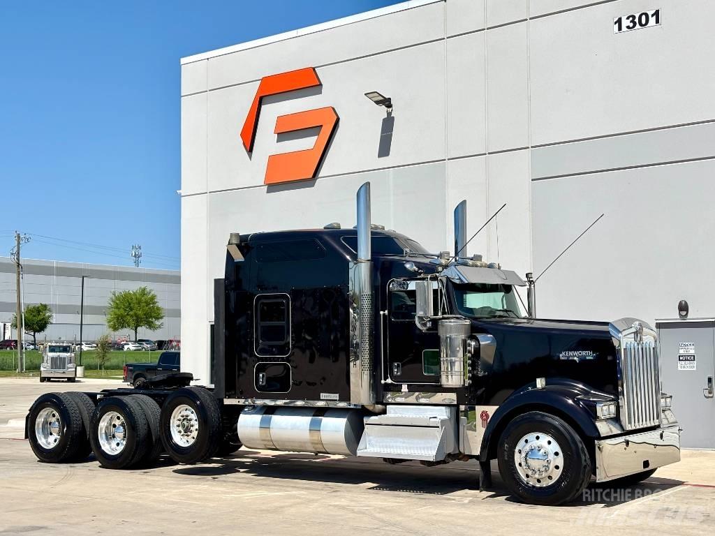 Kenworth W 900 Тягачі