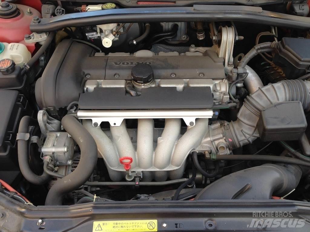 Volvo LA-SB5244W Автомобілі
