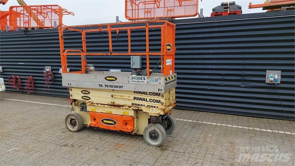 JLG 2030ES Підйомники-ножиці