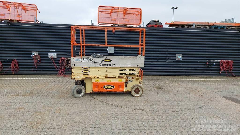 JLG 2030ES Підйомники-ножиці