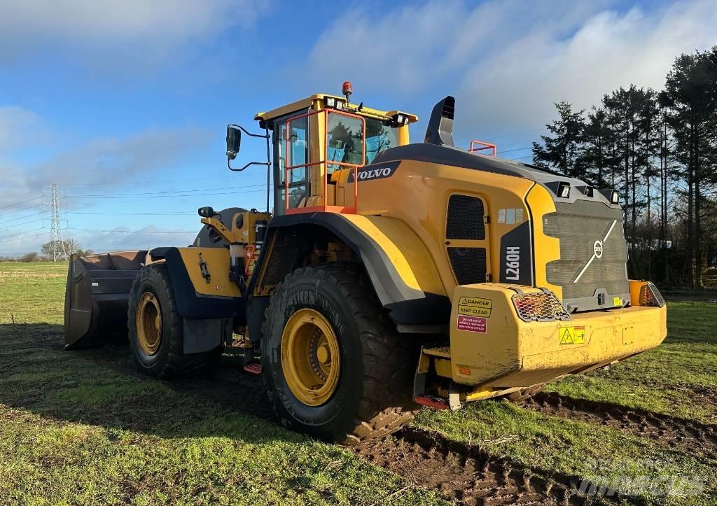 Volvo L 260 H Фронтальні навантажувачі