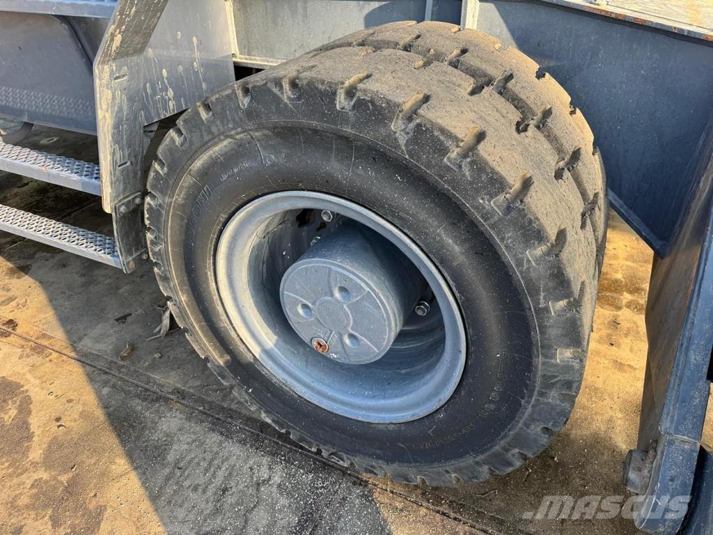 Atlas 200 MH Перевантажувачі металобрухту/промислові навантажувачі