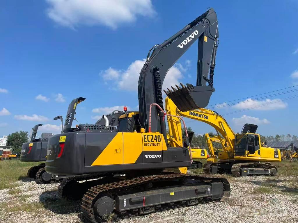Volvo EC 240 Гусеничні екскаватори