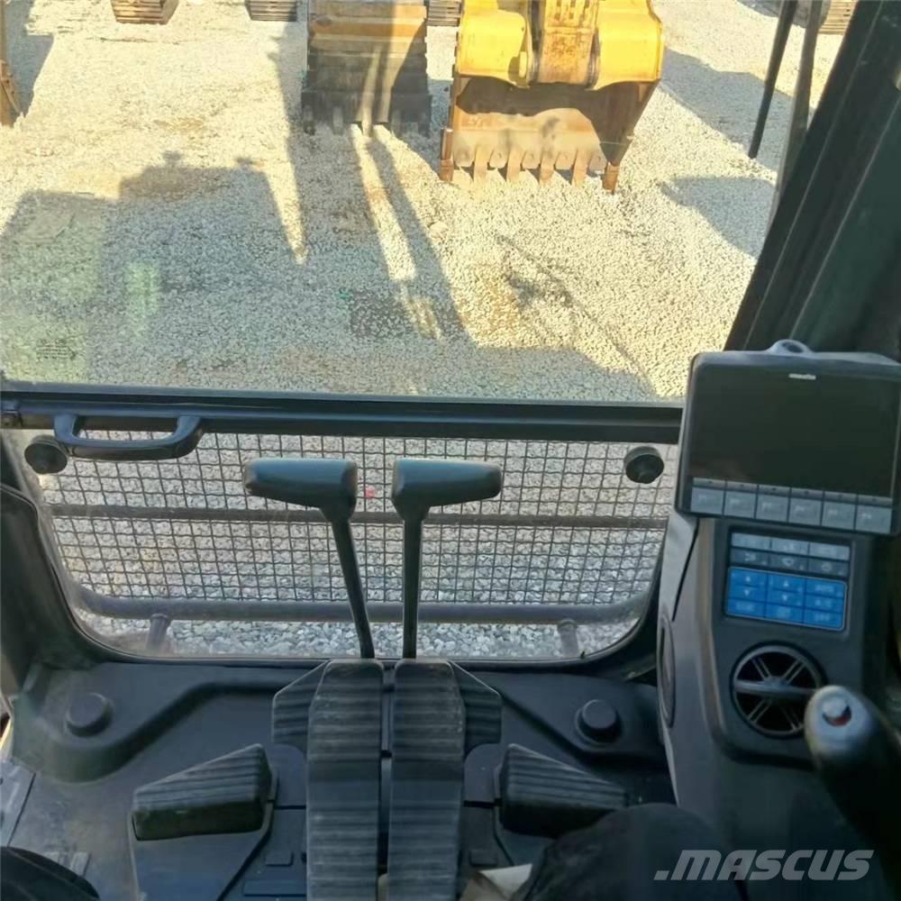 Komatsu PC450-8 Гусеничні екскаватори
