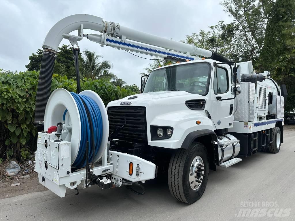 Freightliner 114 SD Комбі/Вакуумні вантажівки