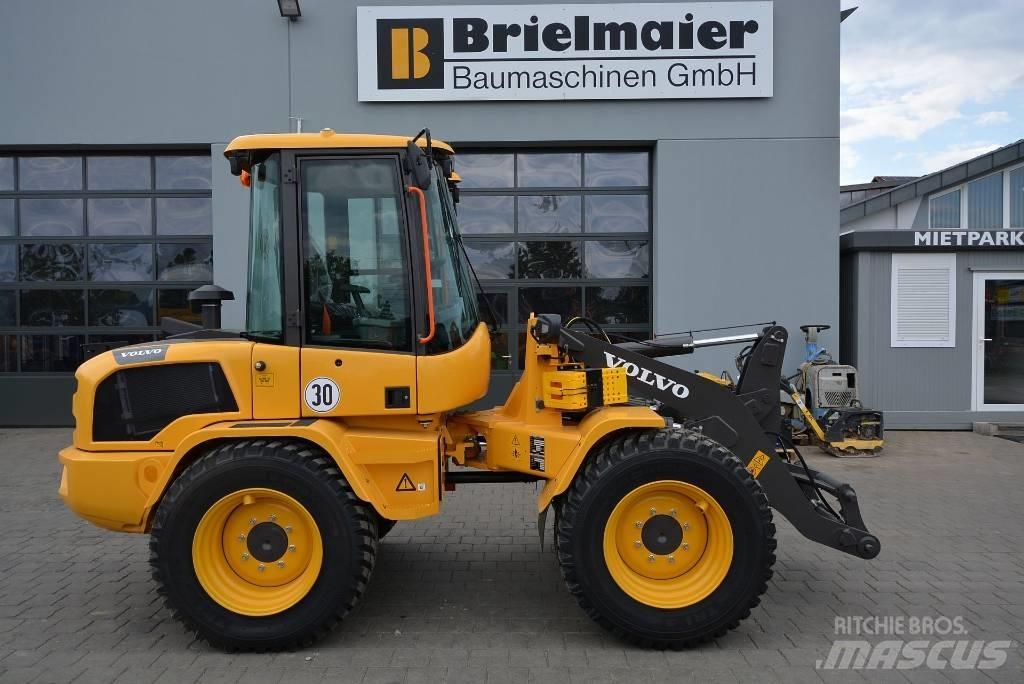 Volvo L 35 HS Фронтальні навантажувачі