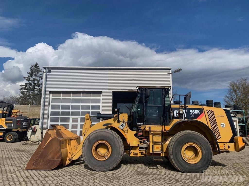 CAT 966K XE Фронтальні навантажувачі