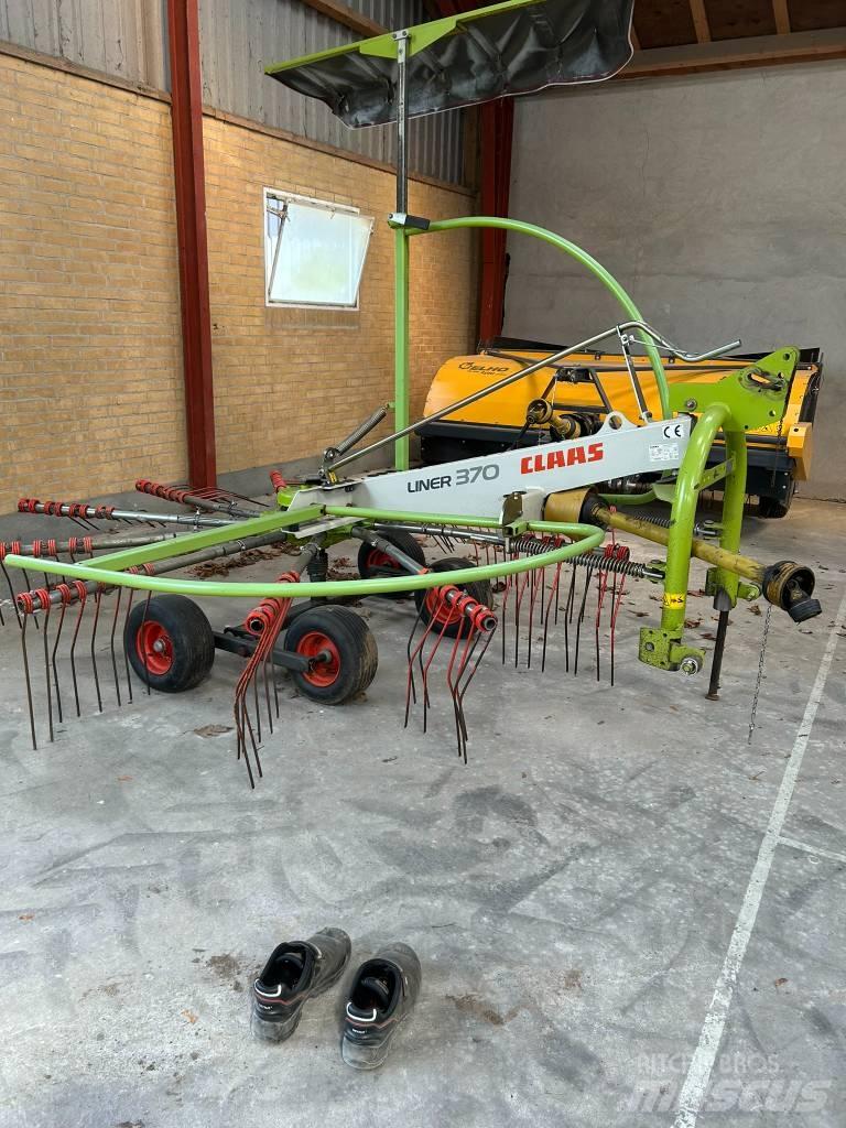 CLAAS Liner 370 Граблі і сінозворушувачі