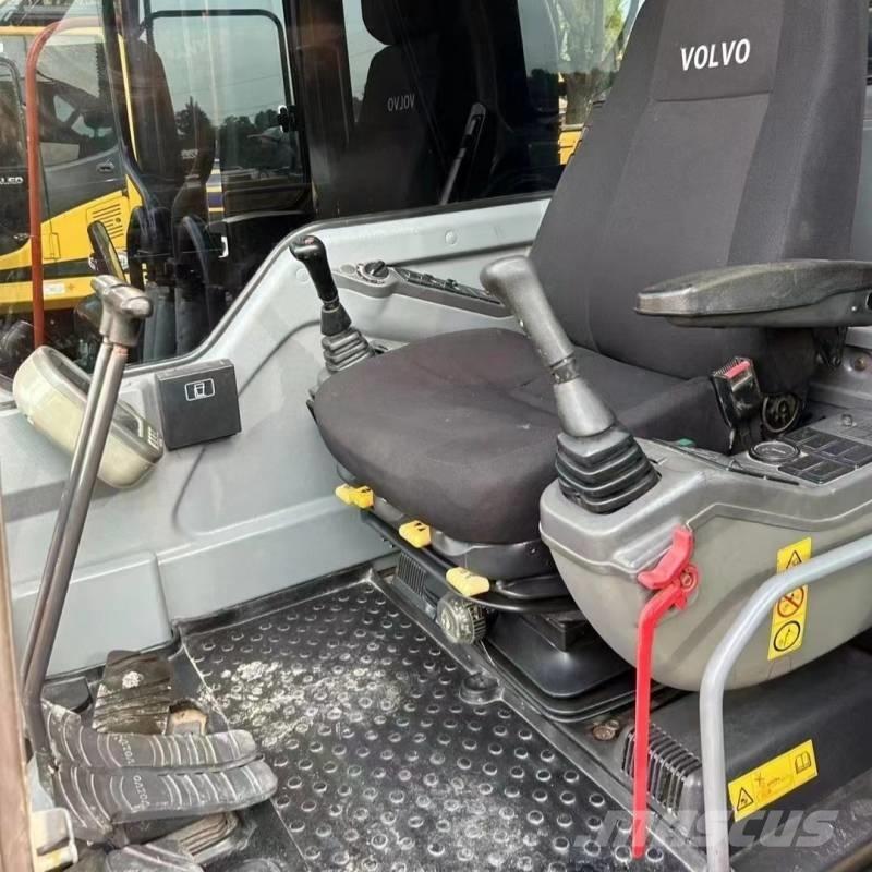 Volvo EC300 Гусеничні екскаватори