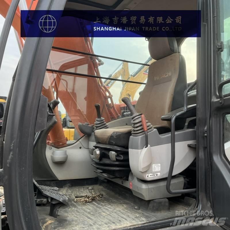 Hitachi ZX 130 Гусеничні екскаватори