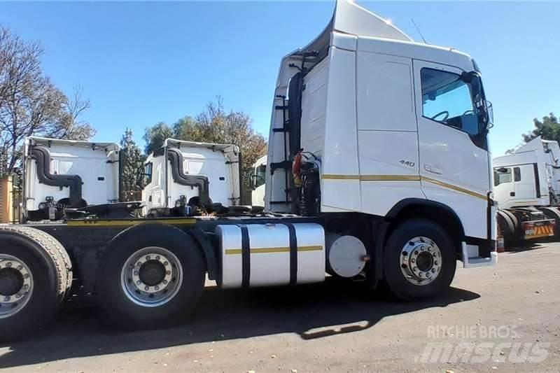 Volvo FH 440 Вантажівки / спеціальні