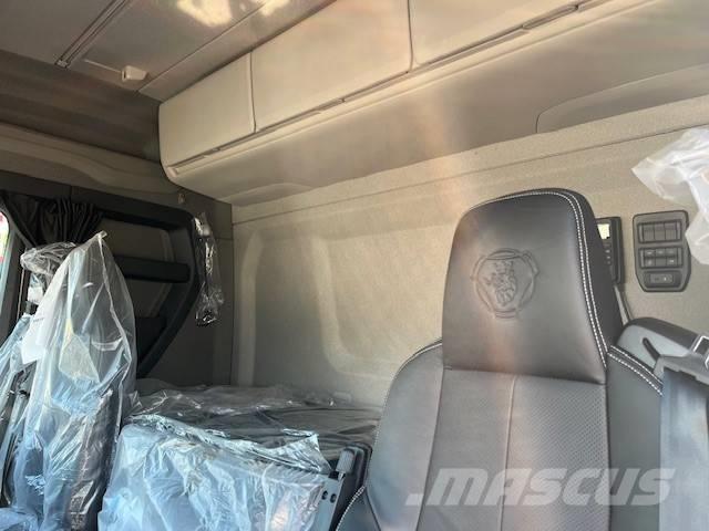 Scania R 560 Автокрани