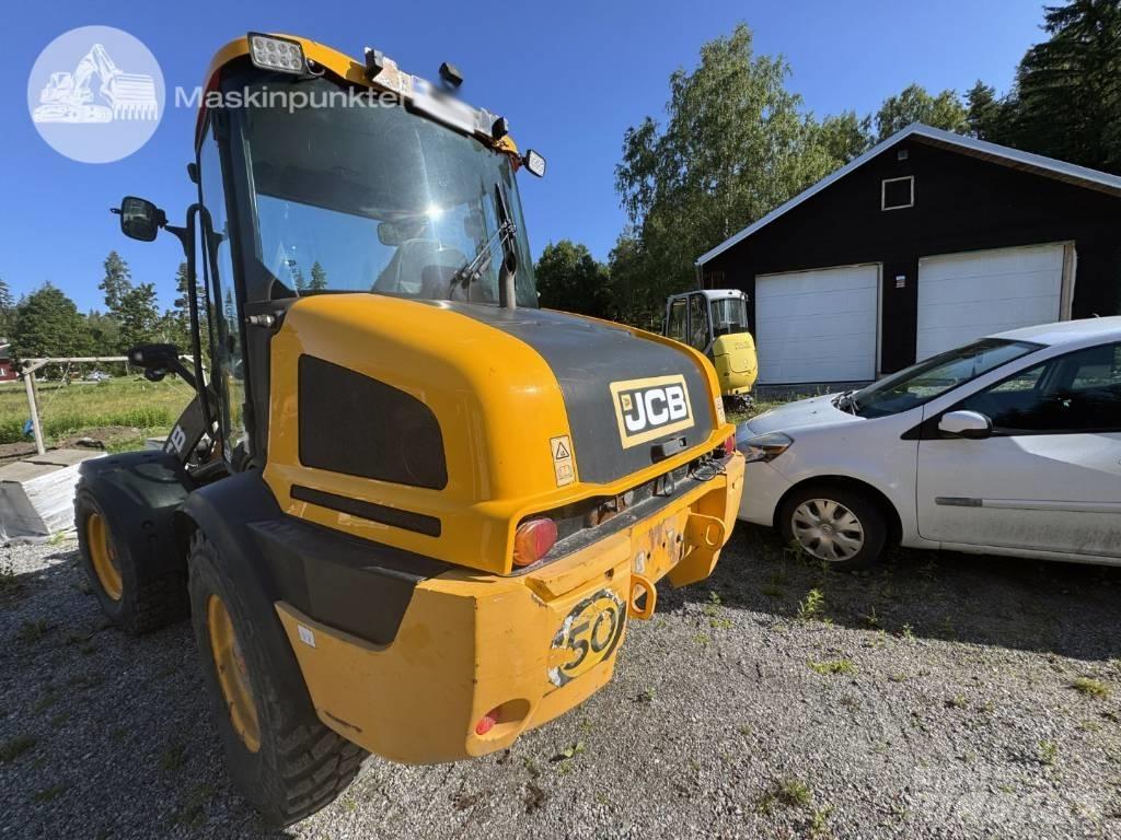 JCB 413 K Фронтальні навантажувачі