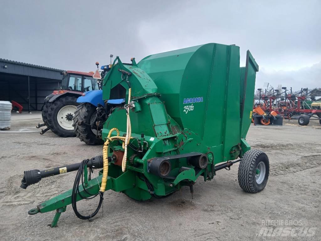 Agronic 250Ts Роздрібнювачі, різаки і розпаковувачі тюків