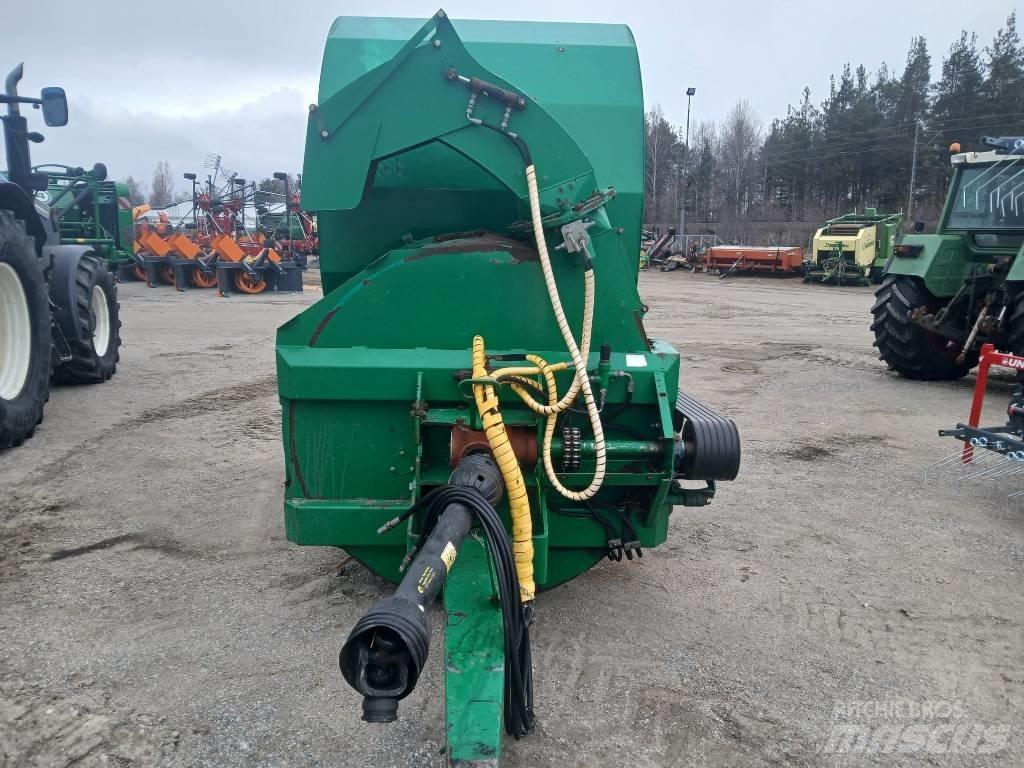 Agronic 250Ts Роздрібнювачі, різаки і розпаковувачі тюків
