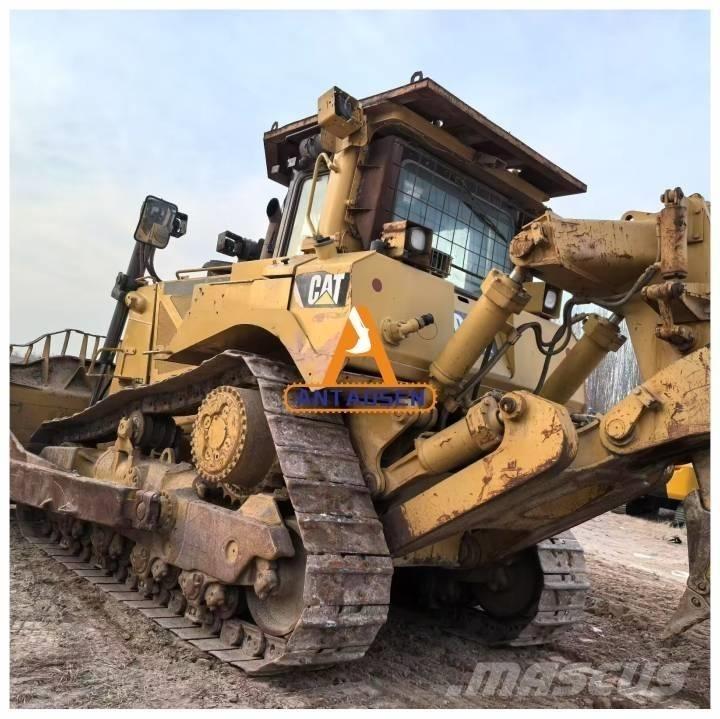 CAT D 8 T Гусеничні бульдозери