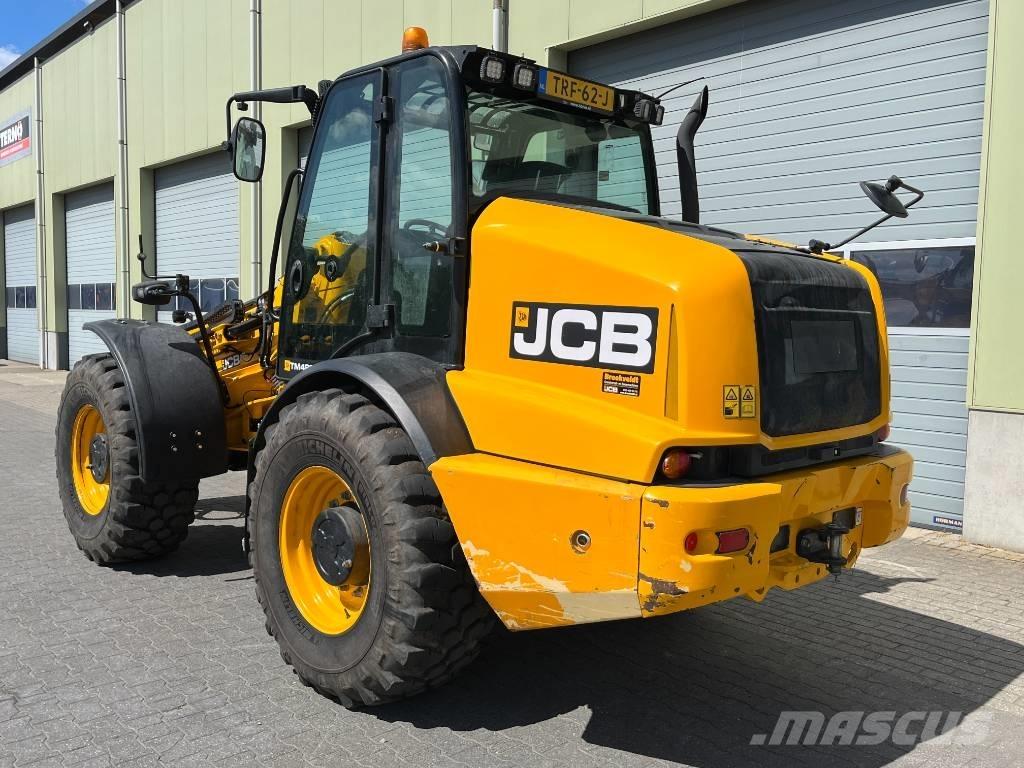 JCB TM 420 Телескопічний навантажувач
