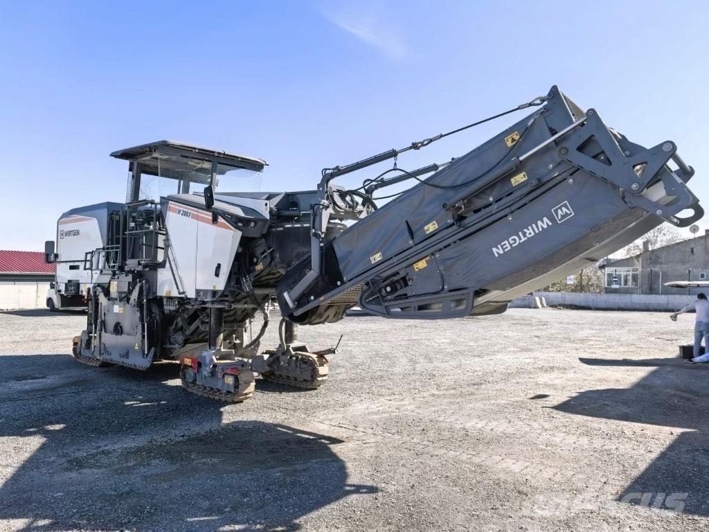 Wirtgen W 200 F Холодні дорожні фрези