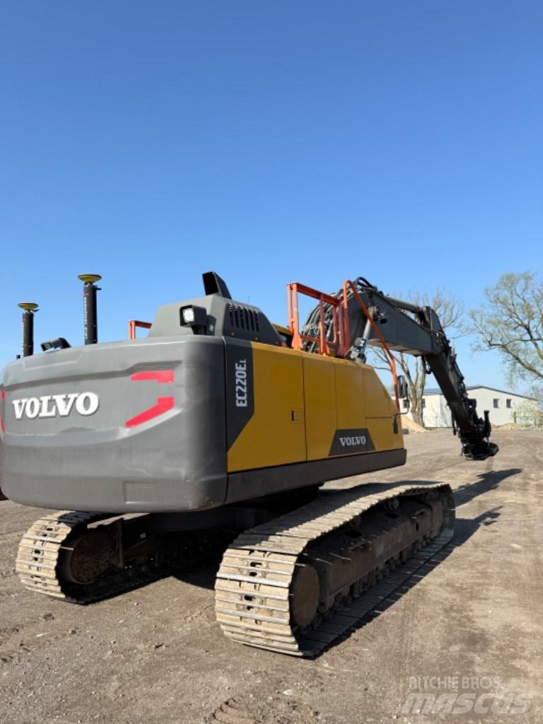 Volvo EC 220 EL Гусеничні екскаватори