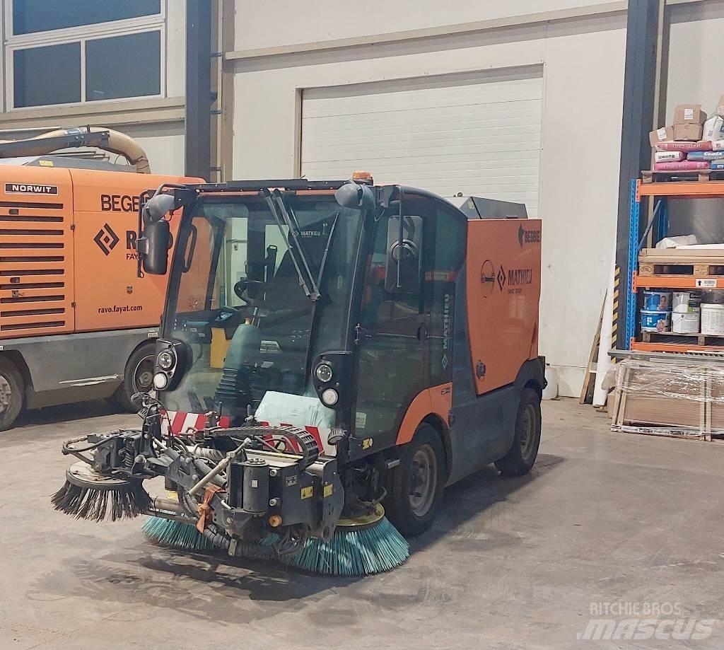 Mathieu MC210 Прибиральні машини