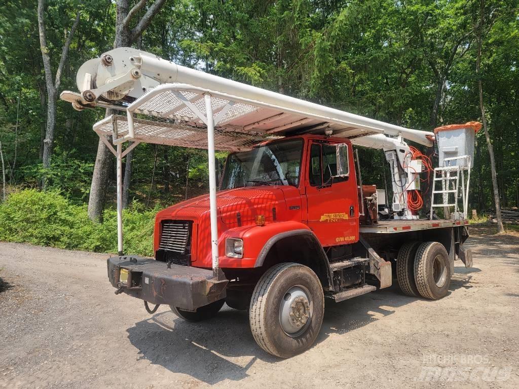 Freightliner FL80 Телескопічні підйомники