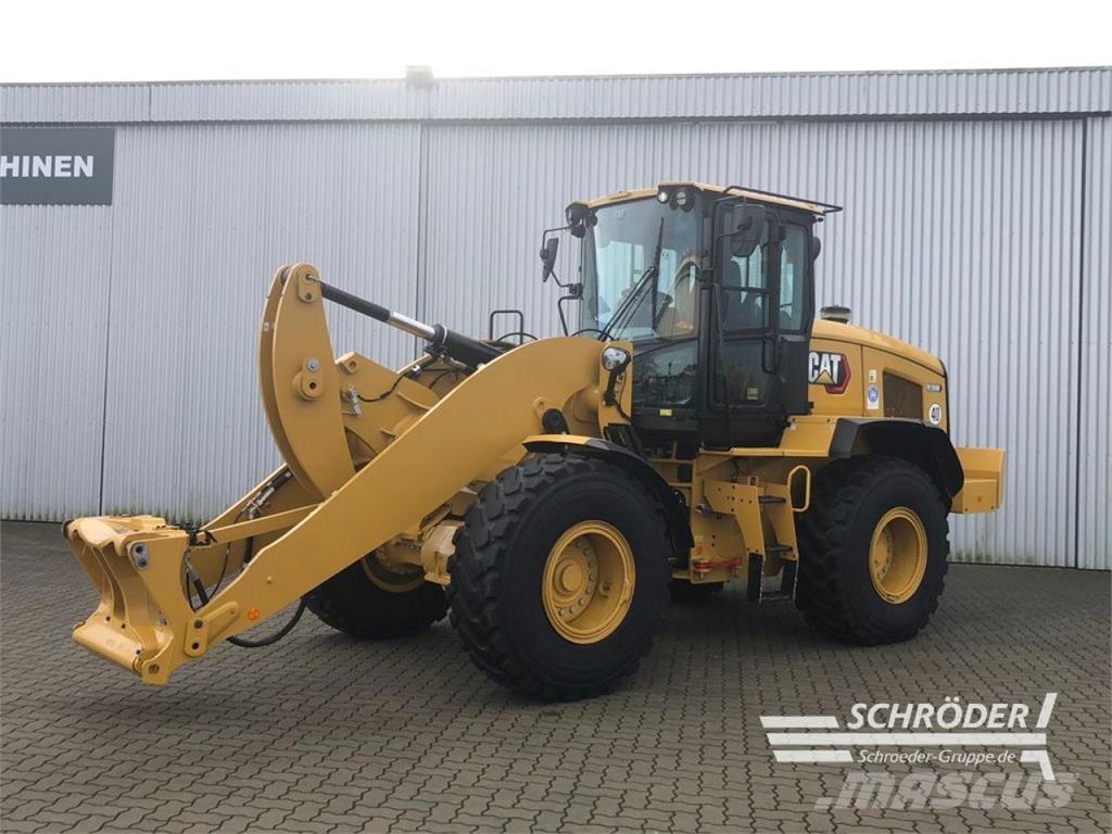  938 HL Фронтальні навантажувачі