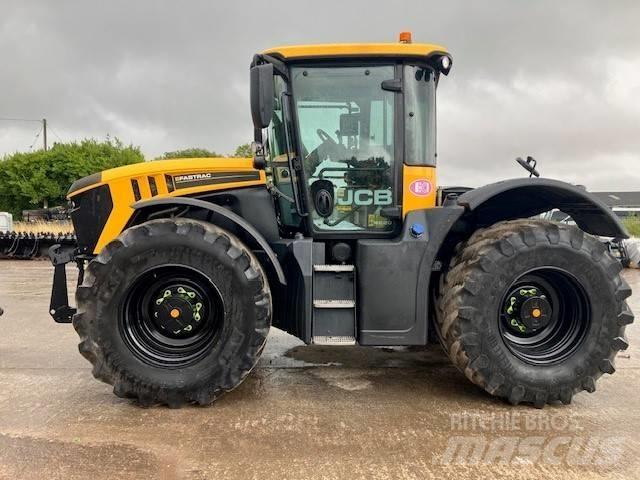 JCB Fastrac 4220 Трактори