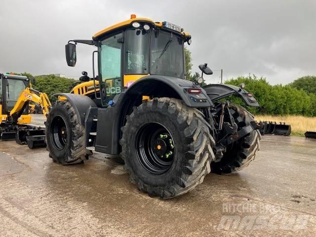 JCB Fastrac 4220 Трактори