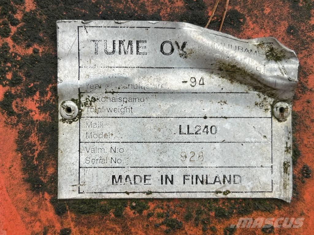 Esko 240 Снігомітли