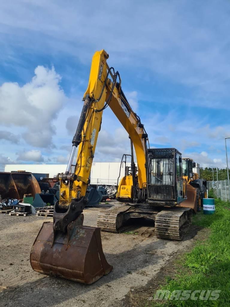 JCB JS 130 LC Гусеничні екскаватори