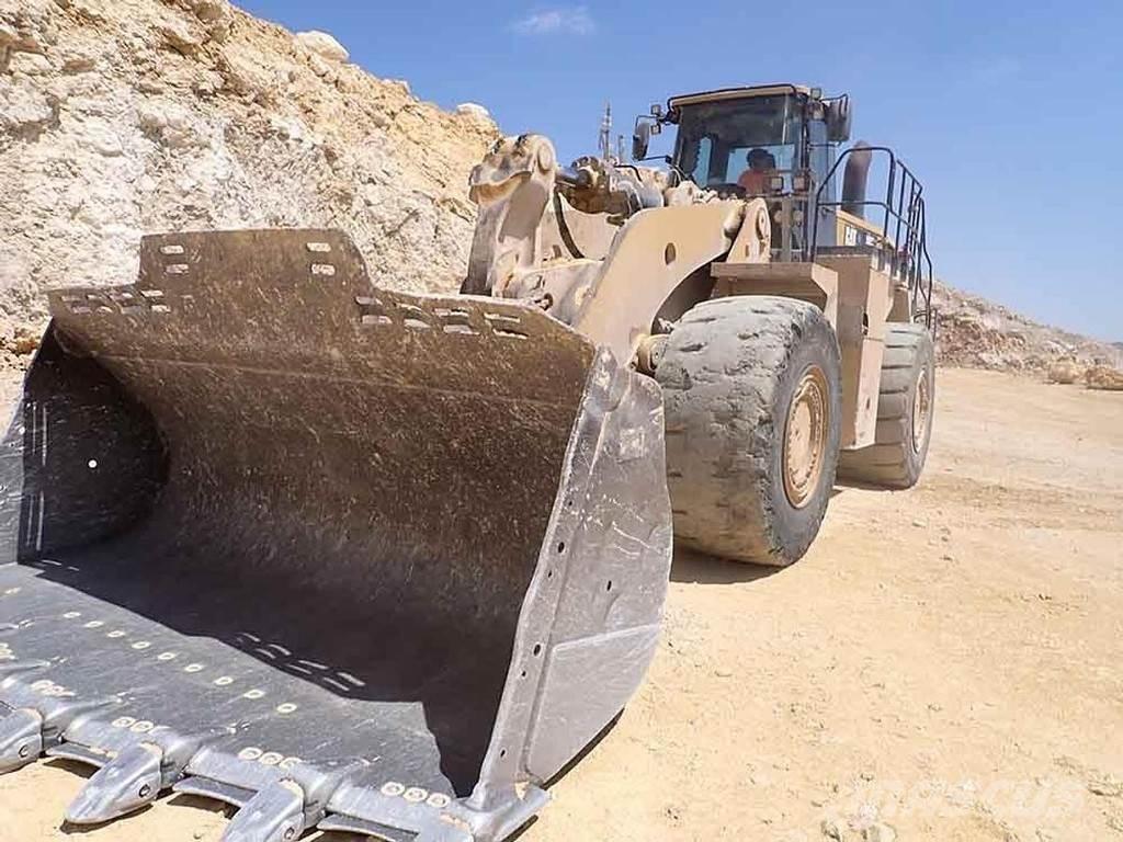 CAT 988K Фронтальні навантажувачі