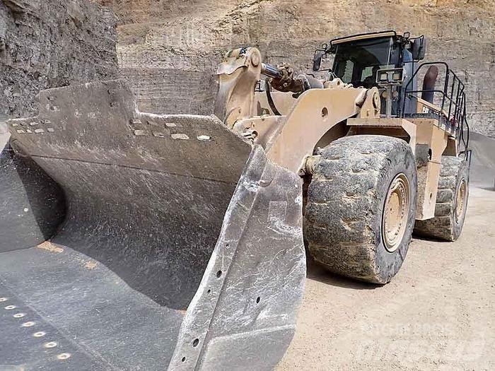 CAT 988K Фронтальні навантажувачі