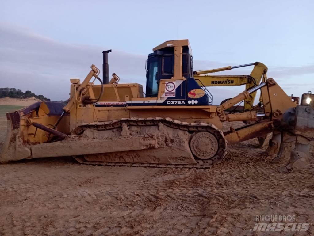 Komatsu D 375 A-2 Гусеничні бульдозери