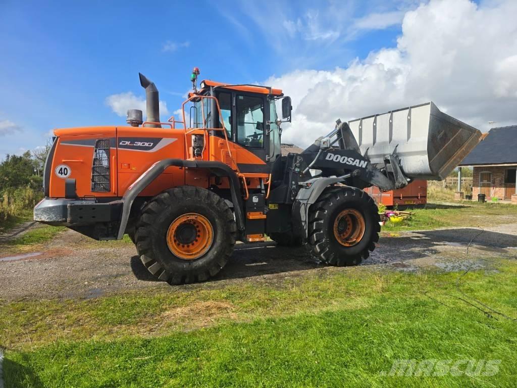 Doosan DL 300-5 Фронтальні навантажувачі