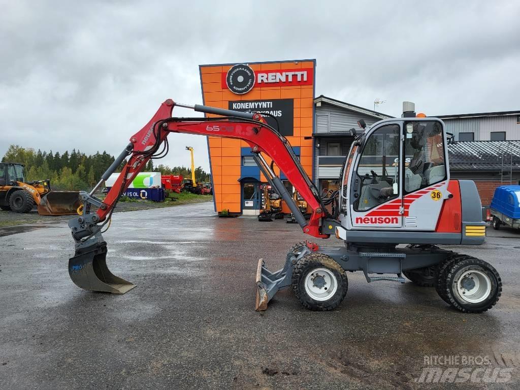 Neuson 6502 WD Колісні екскаватори