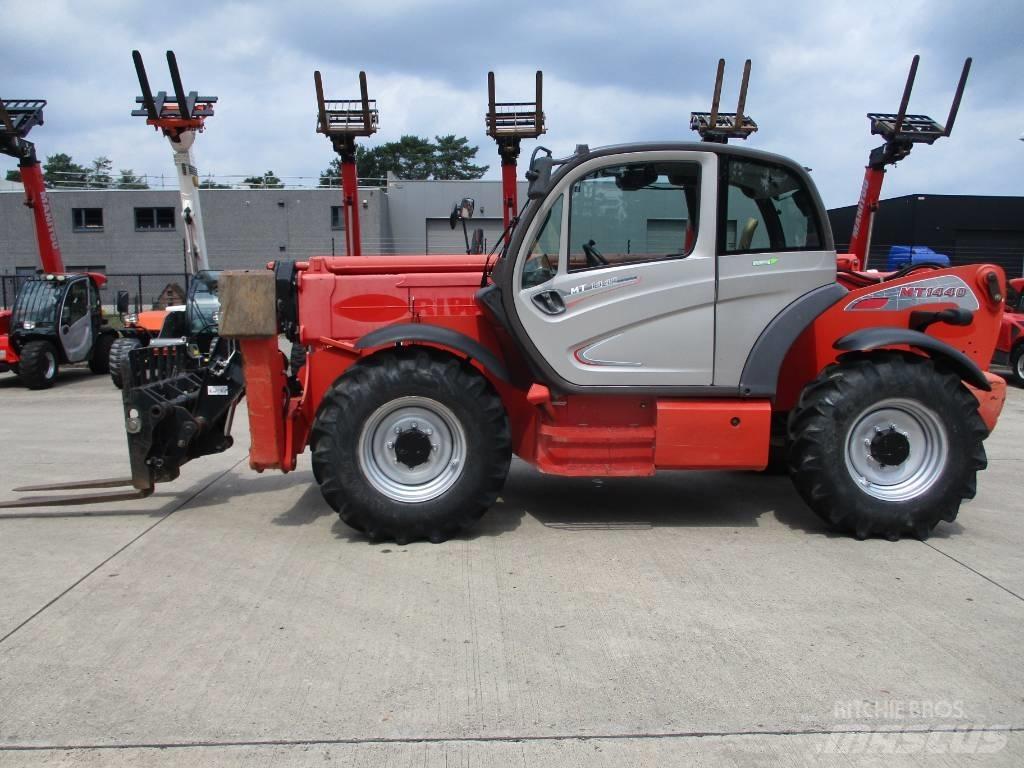 Manitou MT 1440 (124) Телескопічні навантажувачі