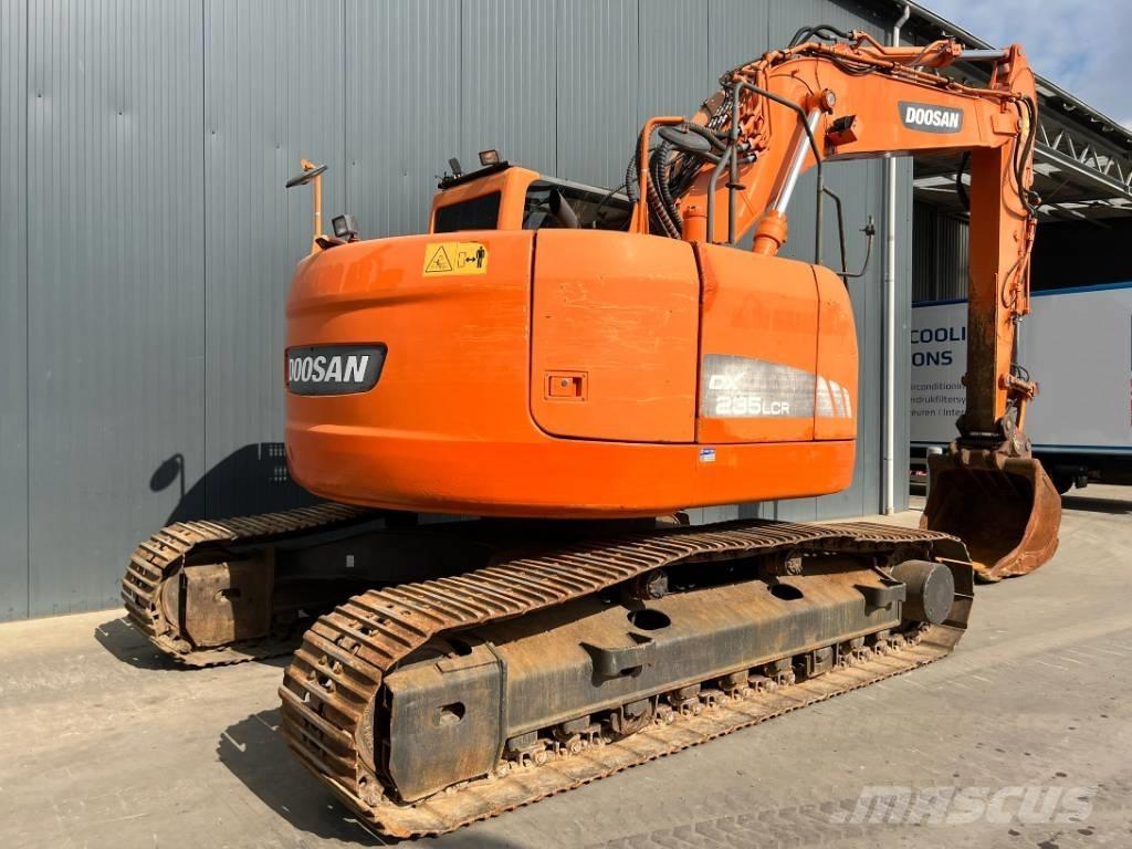 Doosan DX235LCR Гусеничні екскаватори