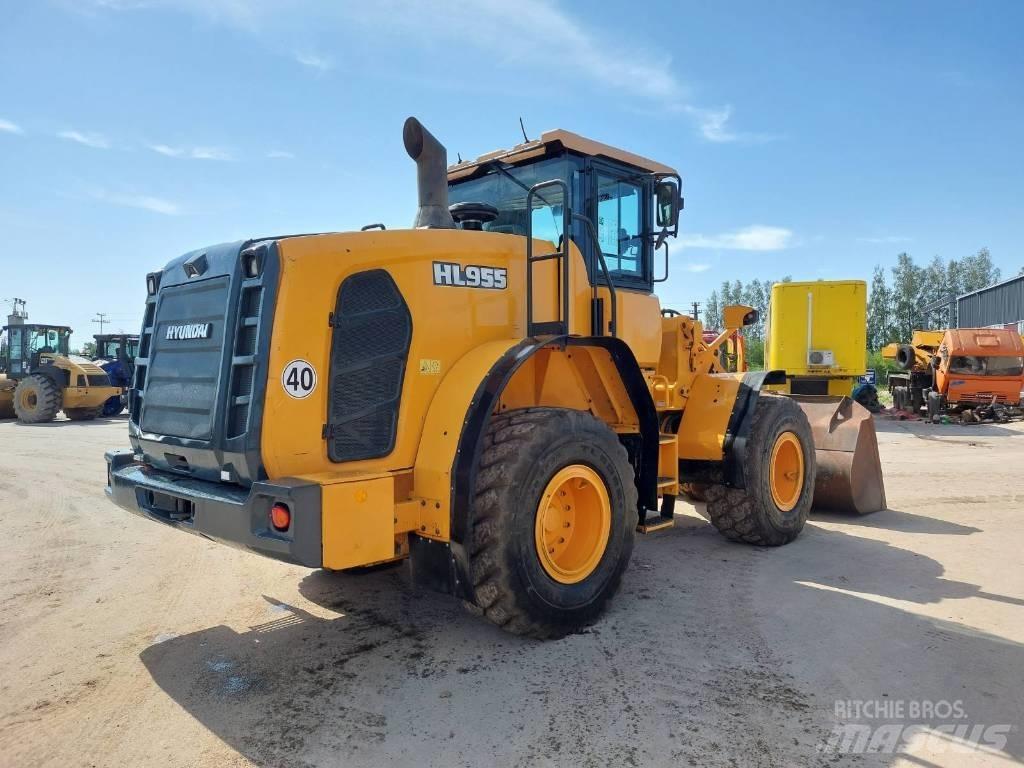 Hyundai HL 955 Фронтальні навантажувачі