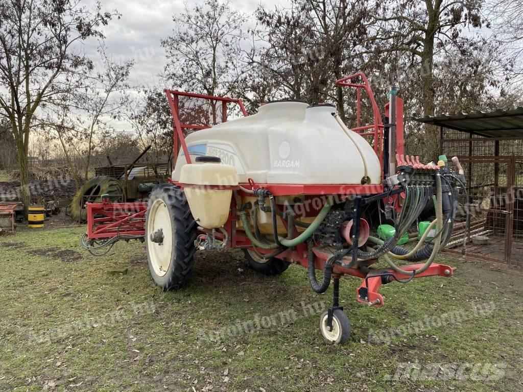 Bargam Elios 2200 Причіпні обприскувачі