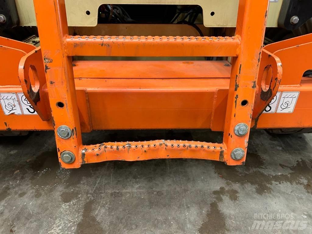 JLG M 4069 LE Підйомники-ножиці