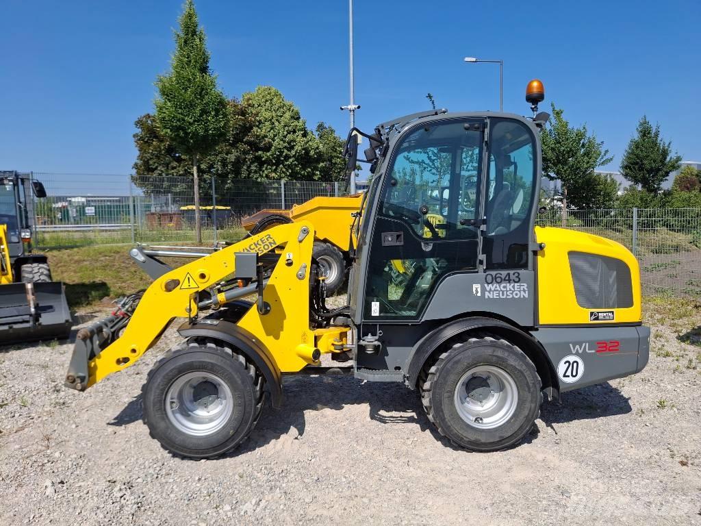 Wacker Neuson WL32 Фронтальні навантажувачі