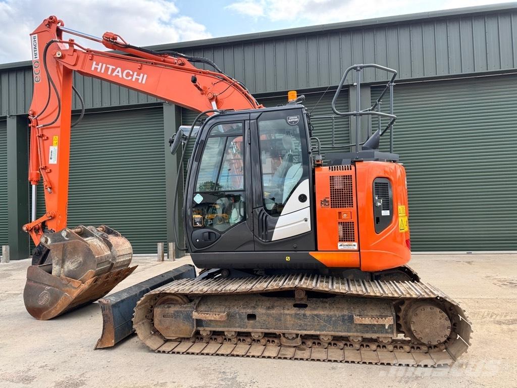 Hitachi ZX 135USBL-6 Гусеничні екскаватори