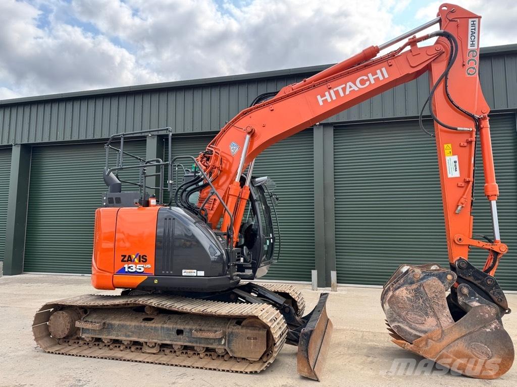 Hitachi ZX 135USBL-6 Гусеничні екскаватори