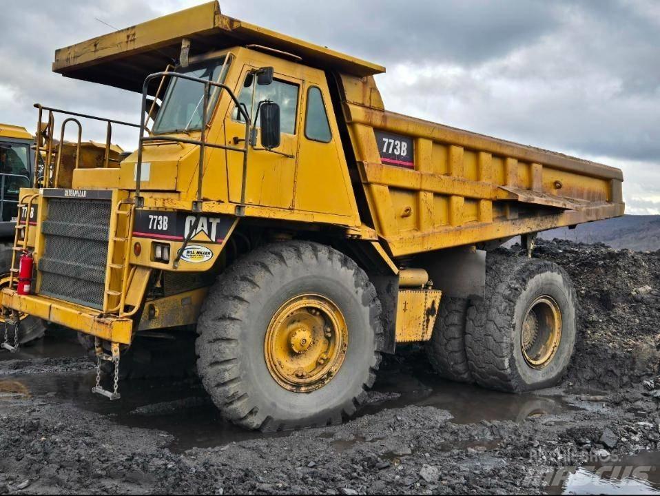 CAT 773 B Зчленовані самоскиди