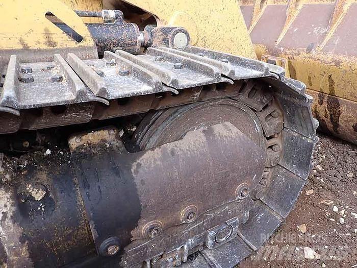 CAT 963D Спеціальні екскаватори