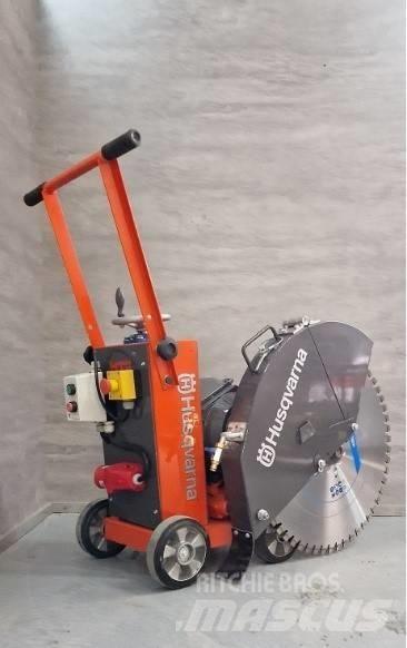 Husqvarna FS 600E Бензорізи