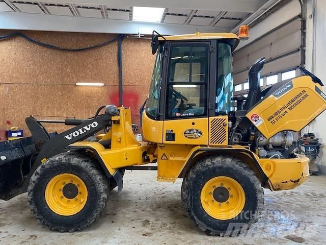 Volvo L 30 G Фронтальні навантажувачі